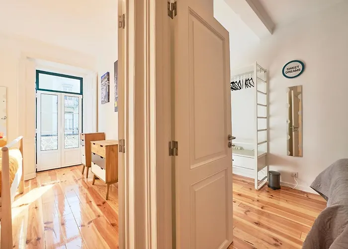 New!! Hearth * Лісабон