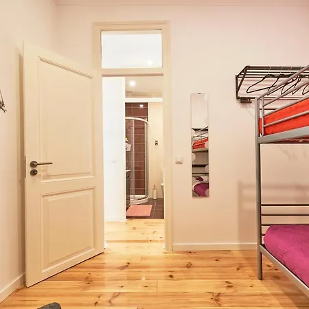 New!! Hearth Apartment