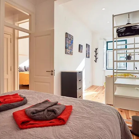 New!! Hearth ליסבון